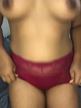 Snapshot of Rose_Olivia chatting on 12-07-24, 03:58 Rose Olivia online show from 12-07-24, 03:58