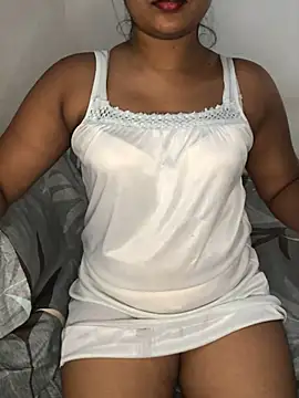 Snapshot of Rose_Olivia chatting on 02-01-25, 02:13 Rose Olivia online show from 02-01-25, 02:13