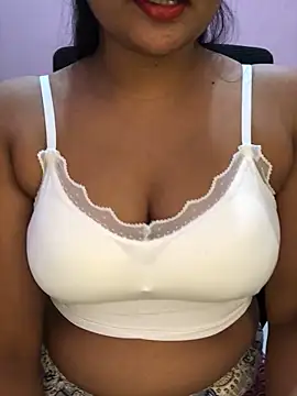 Rose Olivia online show from 11-29-25, 03:45