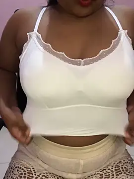 Snapshot of Rose_Olivia chatting on 11-13-25, 04:00 Rose Olivia online show from 11-13-25, 04:00