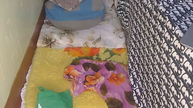 Pretty hazel online show from 03-23-26, 04:23