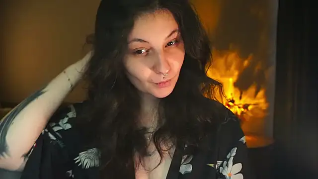 Snapshot of kshishtan chatting on 10-21-25, 06:02 kshishtan online show from 10-21-25, 06:02