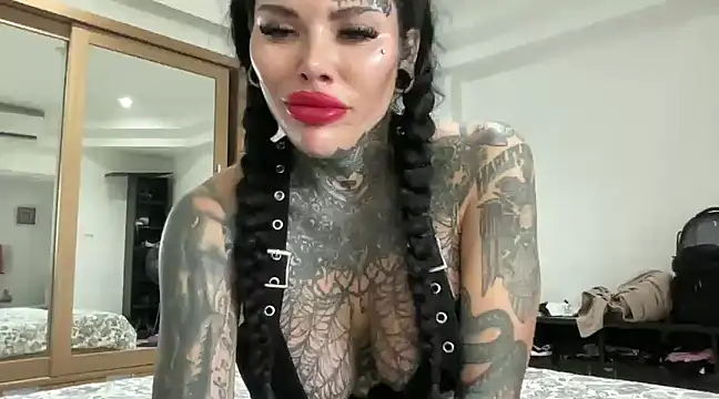 Snapshot of claudiacvc95 chatting on 01-26-25, 04:30 claudiacvc95 online show from 01-26-25, 04:30
