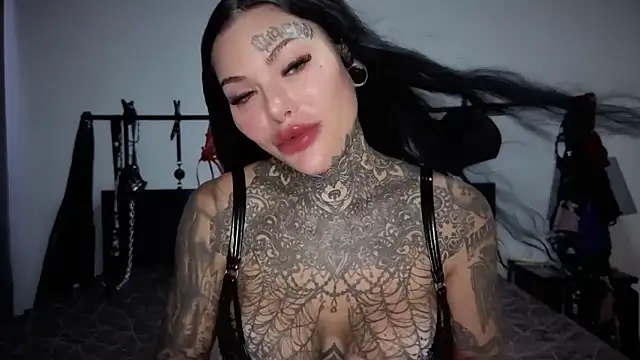 claudiacvc95 online show from 03-26-26, 02:43