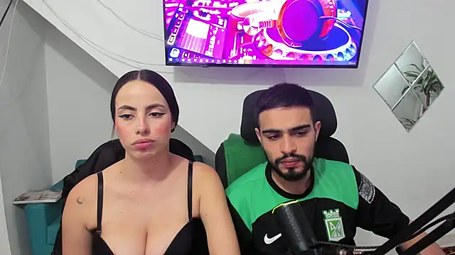 Lia-y-felipe online show from 12-23-25, 12:33