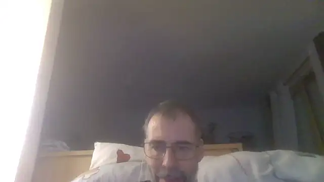 Snapshot of ptitcanard60600 chatting on 10-21-25, 10:31 ptitcanard60600 online show from 10-21-25, 10:31