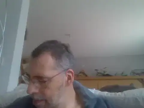 Snapshot of ptitcanard60600 chatting on 12-29-24, 12:34 ptitcanard60600 online show from 12-29-24, 12:34