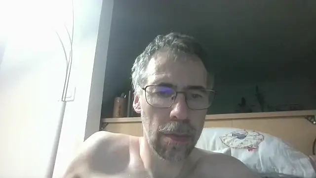 ptitcanard60600 online show from 07-08-26, 10:10