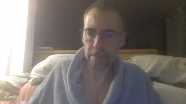 Snapshot of ptitcanard60600 chatting on 10-08-25, 09:37 ptitcanard60600 online show from 10-08-25, 09:37