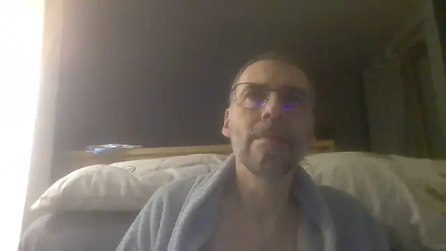 Snapshot of ptitcanard60600 chatting on 10-12-25, 10:33 ptitcanard60600 online show from 10-12-25, 10:33