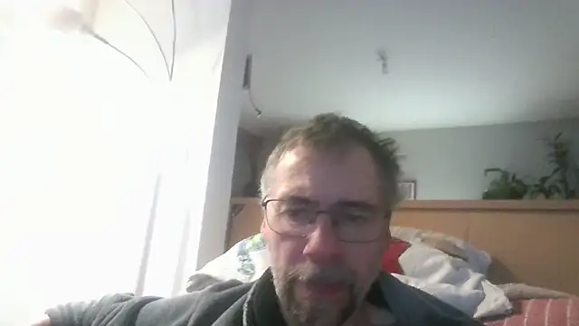 ptitcanard60600 online show from 04-28-26, 08:57