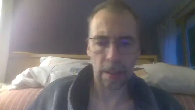 Snapshot of ptitcanard60600 chatting on 10-04-25, 05:36 ptitcanard60600 online show from 10-04-25, 05:36