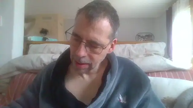 Snapshot of ptitcanard60600 chatting on 03-22-25, 10:39 ptitcanard60600 online show from 03-22-25, 10:39