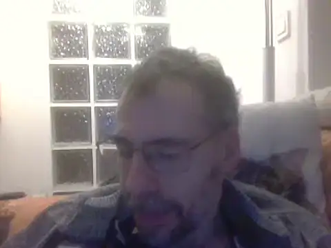 Snapshot of ptitcanard60600 chatting on 02-04-25, 10:02 ptitcanard60600 online show from 02-04-25, 10:02