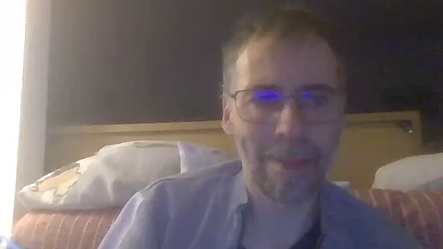 ptitcanard60600 online show from 11-08-25, 10:35