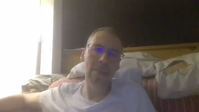 Snapshot of ptitcanard60600 chatting on 09-21-25, 08:47 ptitcanard60600 online show from 09-21-25, 08:47