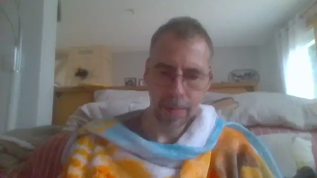 Snapshot of ptitcanard60600 chatting on 10-02-25, 04:43 ptitcanard60600 online show from 10-02-25, 04:43