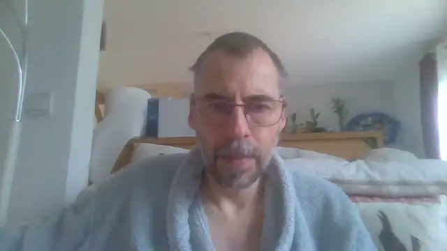 ptitcanard60600 online show from 12-05-25, 01:53