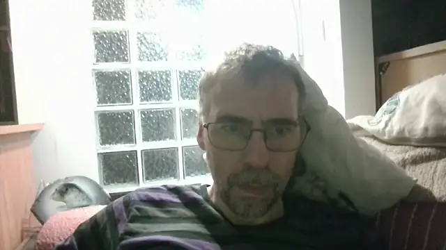 ptitcanard60600 online show from 04-12-26, 09:29