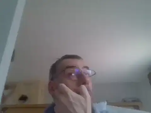 Snapshot of ptitcanard60600 chatting on 01-11-25, 10:19 ptitcanard60600 online show from 01-11-25, 10:19