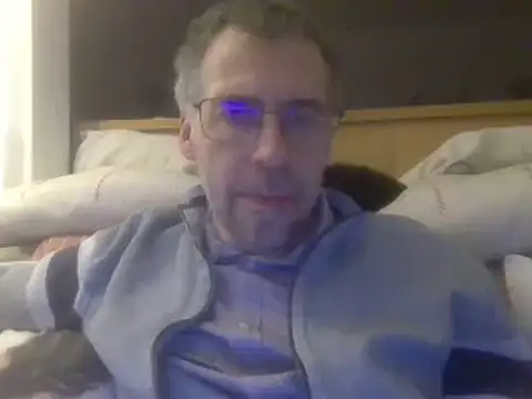 Snapshot of ptitcanard60600 chatting on 02-12-25, 10:48 ptitcanard60600 online show from 02-12-25, 10:48