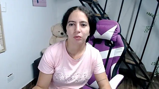 samantha baby  online show from 11-23-25, 05:45