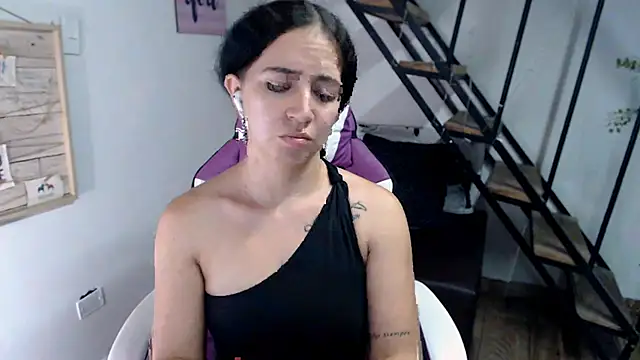 samantha baby  online show from 10-23-25, 09:46