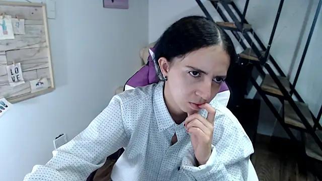 samantha baby  online show from 10-29-25, 05:23