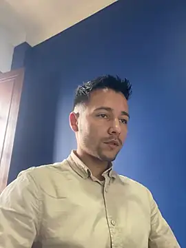 camilo gonzalez02 online show from 01-04-25, 03:17