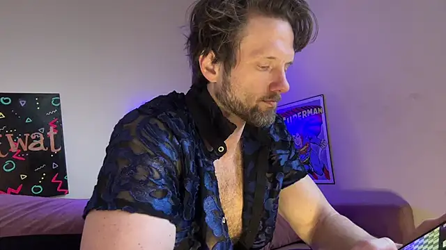 Snapshot of alexmannd chatting on 02-07-26, 06:38 alexmannd online show from 02-07-26, 06:38