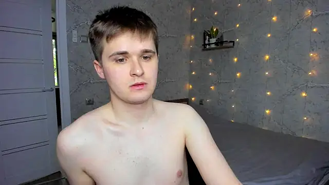 Snapshot of Mark_Bearcub chatting on 05-16-26, 03:27 Mark Bearcub online show from 05-16-26, 03:27