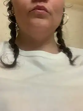 ThICk JuIcEy online show from 02-22-26, 05:32