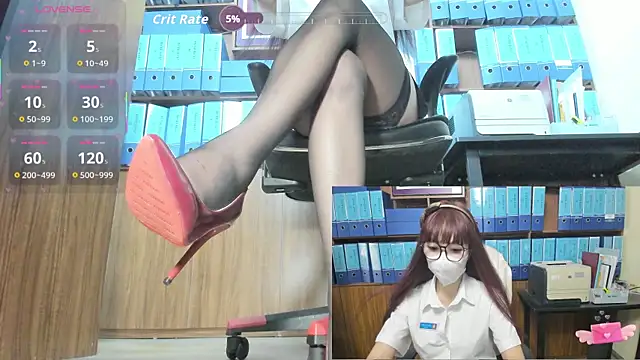 Snapshot of Office_Sexy chatting on 06-28-26, 02:18 Office Sexy online show from 06-28-26, 02:18