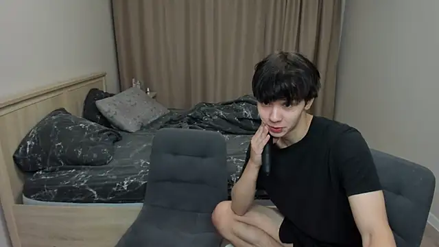 Snapshot of lil_cassie chatting on 09-27-25, 04:13 lil cassie online show from 09-27-25, 04:13