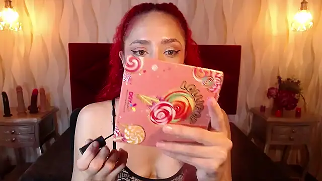 Snapshot of IsabelaLatina chatting on 05-11-26, 01:51 IsabelaLatina online show from 05-11-26, 01:51