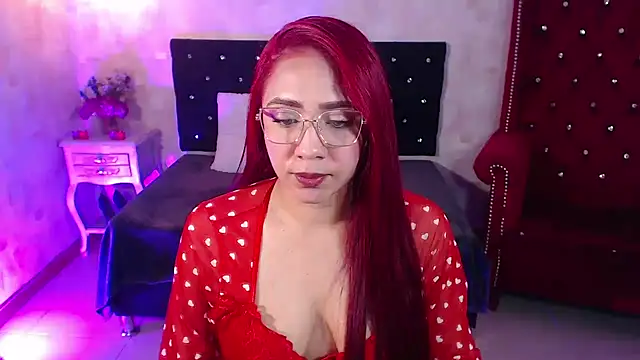IsabelaLatina online show from 06-26-26, 03:23
