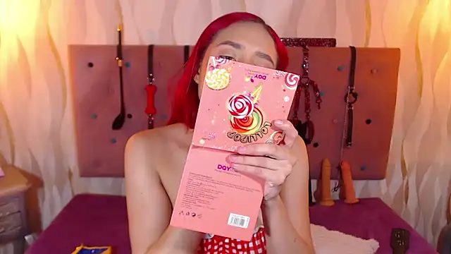 IsabelaLatina online show from 12-19-25, 04:53