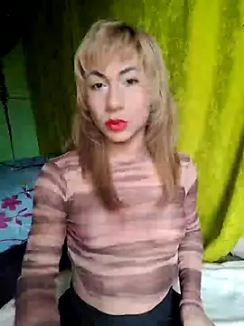 Snapshot of Evehampy chatting on 09-17-25, 06:54 Evehampy online show from 09-17-25, 06:54