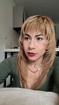 Snapshot of Evehampy chatting on 10-12-25, 06:20 Evehampy online show from 10-12-25, 06:20
