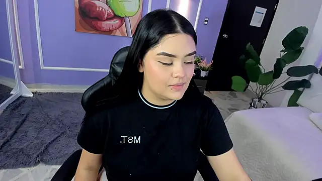 martinasaez online show from 11-17-25, 06:34