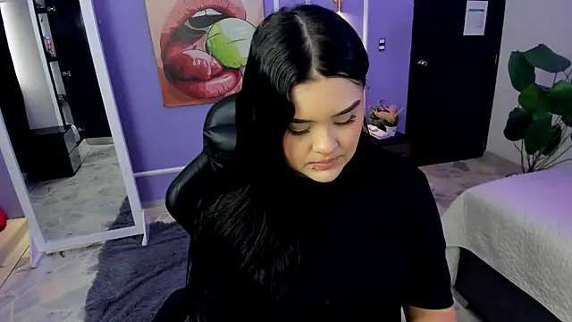 martinasaez online show from 11-24-25, 08:31