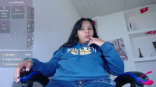 Snapshot of Charis_21 chatting on 11-09-25, 02:21 Charis 21 online show from 11-09-25, 02:21