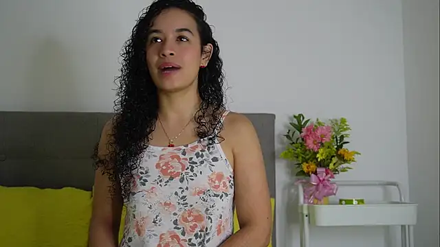 angela  98 online show from 10-07-25, 12:39
