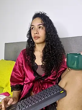 angela  98 online show from 12-17-25, 11:37