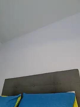 angela  98 online show from 02-10-26, 12:15