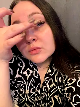 Snapshot of ihaveasecret_ chatting on 10-09-25, 03:23 ihaveasecret online show from 10-09-25, 03:23