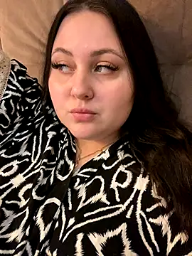 Snapshot of ihaveasecret_ chatting on 10-06-25, 11:11 ihaveasecret online show from 10-06-25, 11:11