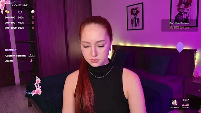 EleanorePeach online show from 11-20-25, 01:12