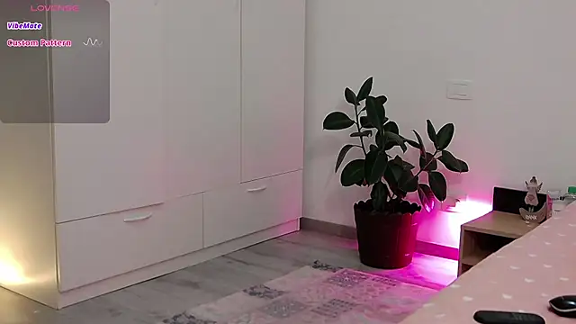 YourSweetSinn online show from 10-16-25, 06:16