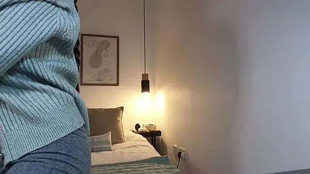 Snapshot of leyla_babe chatting on 01-05-25, 01:47 leyla babe online show from 01-05-25, 01:47